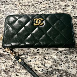 Beautiful Wallet Wristlet! Leather