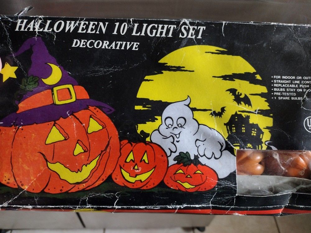 Halloween Blow Mold Pumpkin Light Set of 10 Jack O Lantern Decor String Vintage