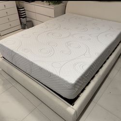 Memory Foam Gel Queen size Mattress Brand New!