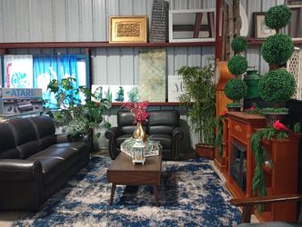 100% Genuine Leather Sofa Set ,/ Living Room Sets / Sofas And Recliners 