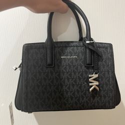 Michael Kors Purse New With Tags