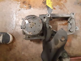 AC Compressor for 99-2004 Ford Explorer...4.0....good condition..30 days guaranty..