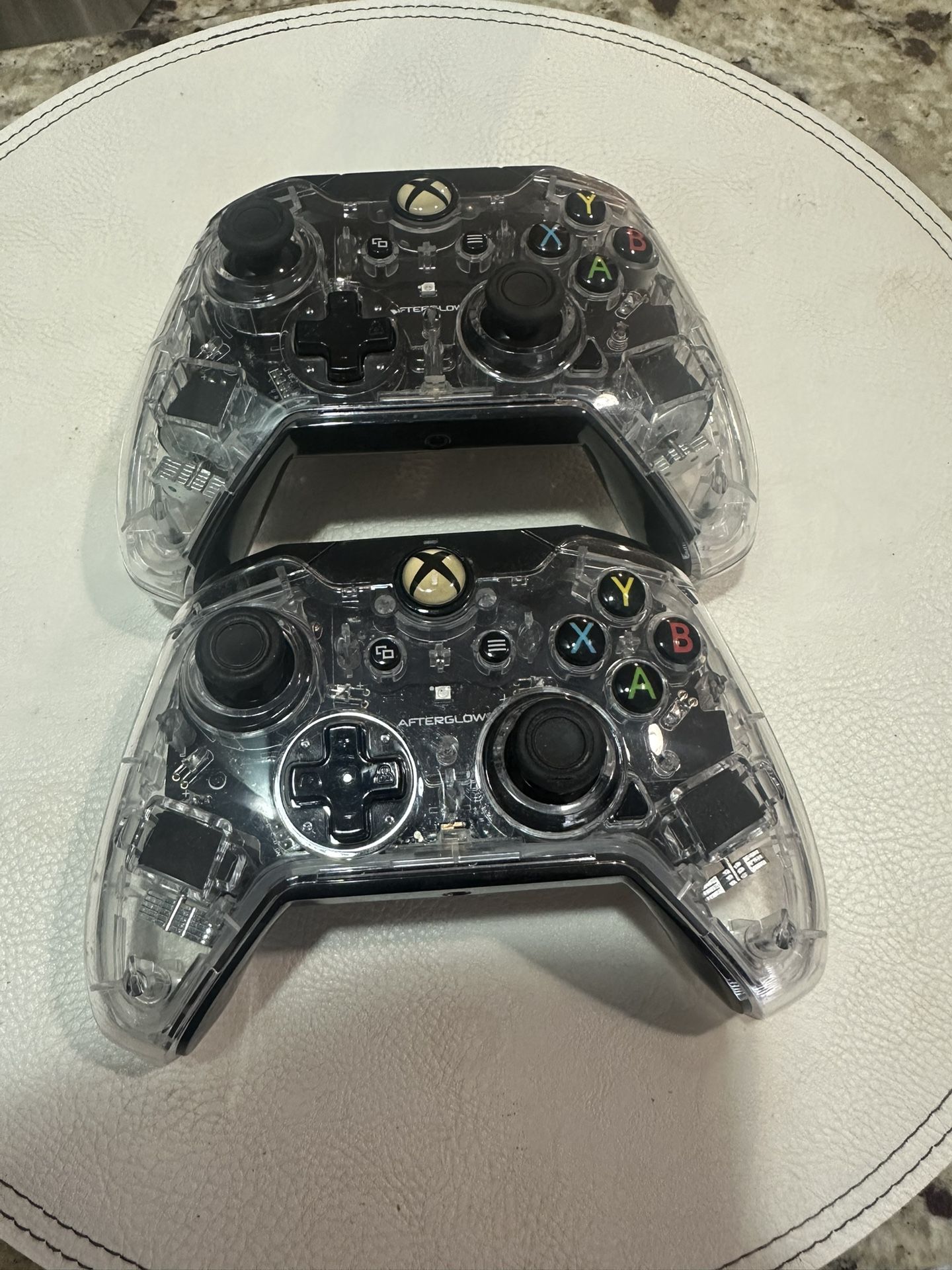 PAIR XBOX ONE PRISMATIC CONTROLLER WIRED AFTERGLOW CONTROLLER GAME CONTROL 048-007