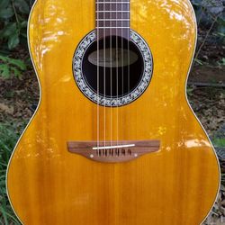 Ovation Acoustic / Electric guitar - model 1711 + original case