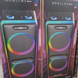 Loud Bluetooth Kareoke Party Speakers With Great Bass.  Brand New. 🎤  Included