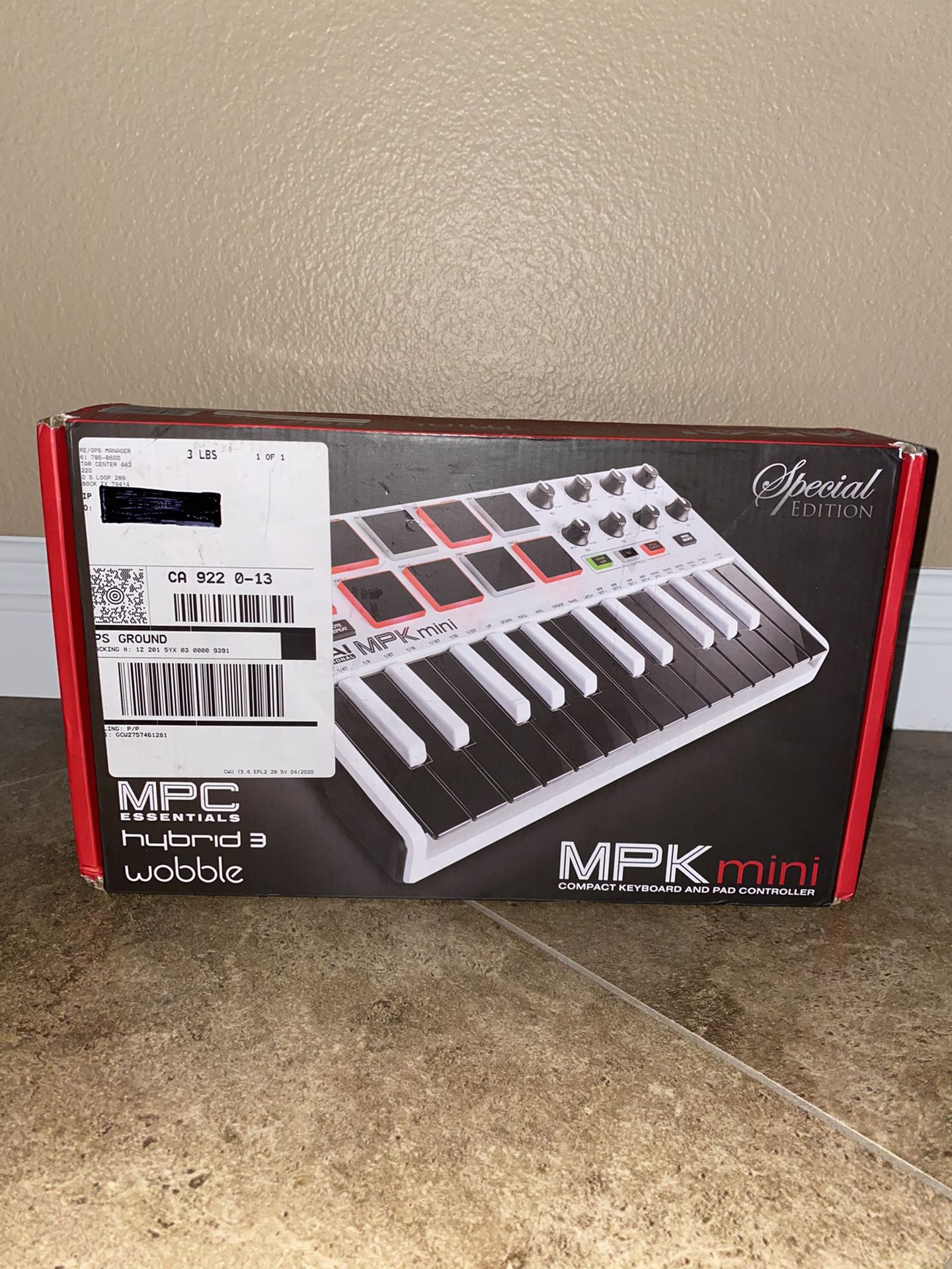Akai Professional MPK Mini Keyboard Controller
