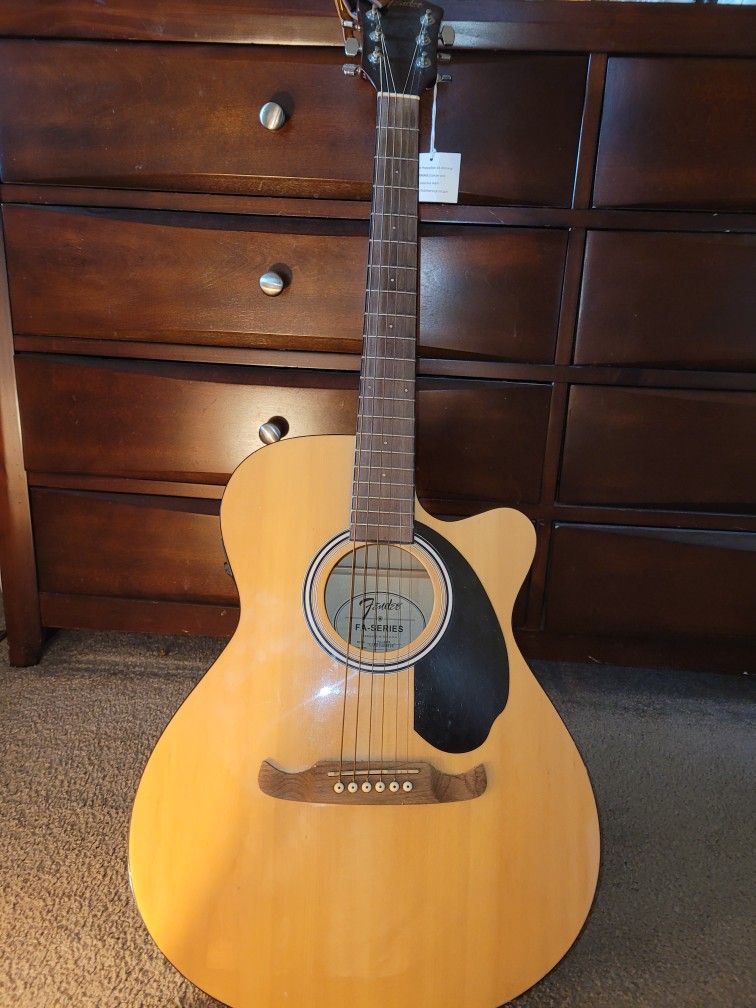 Fender Electric Accoustic