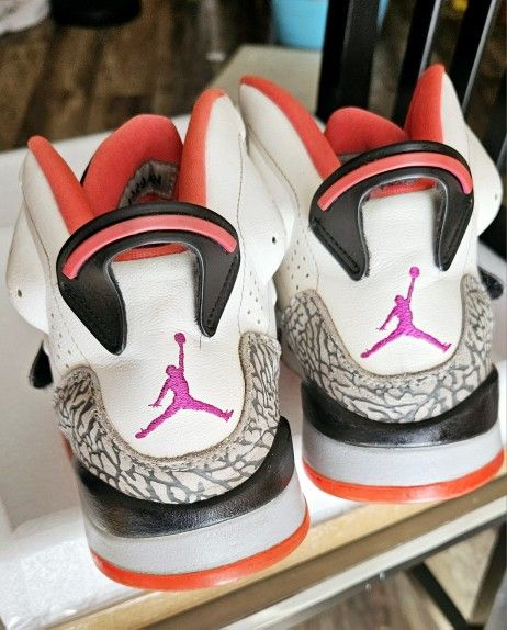 Nike Air Jordan's 9.5