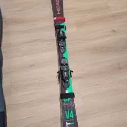 Head V Shape V4 XL Mens Skis 84 / 156