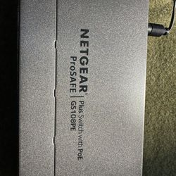 Netgear POE Router