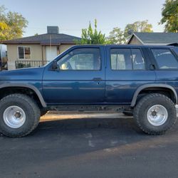 1993 Nissan Pathfinder 4WD