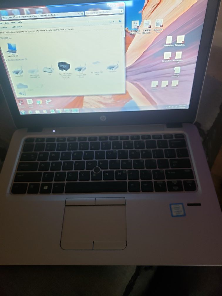 HP820-G3 i5 intel core with Bang & Olufsen speakers backlight keyboard