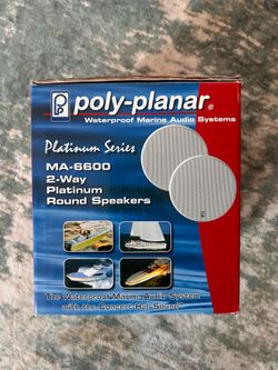 Poly-Planar Ma-6600 round speakers