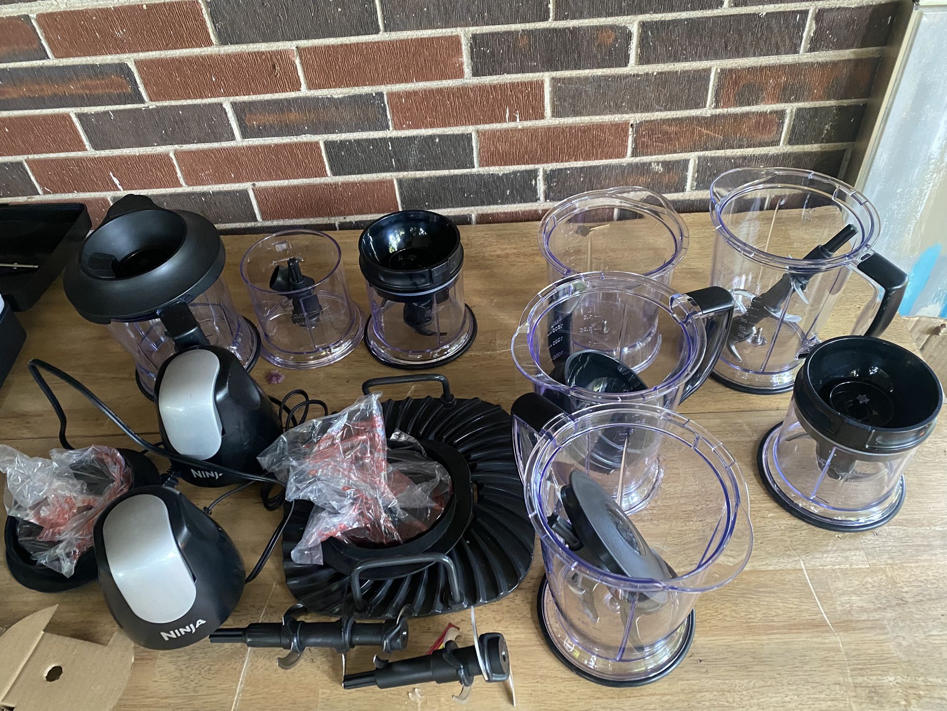 Ninja blenders & cake mixers