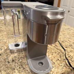 Keurig K Supreme Plus Smart coffee maker.