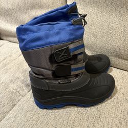 Boys Snow Boots size 2y