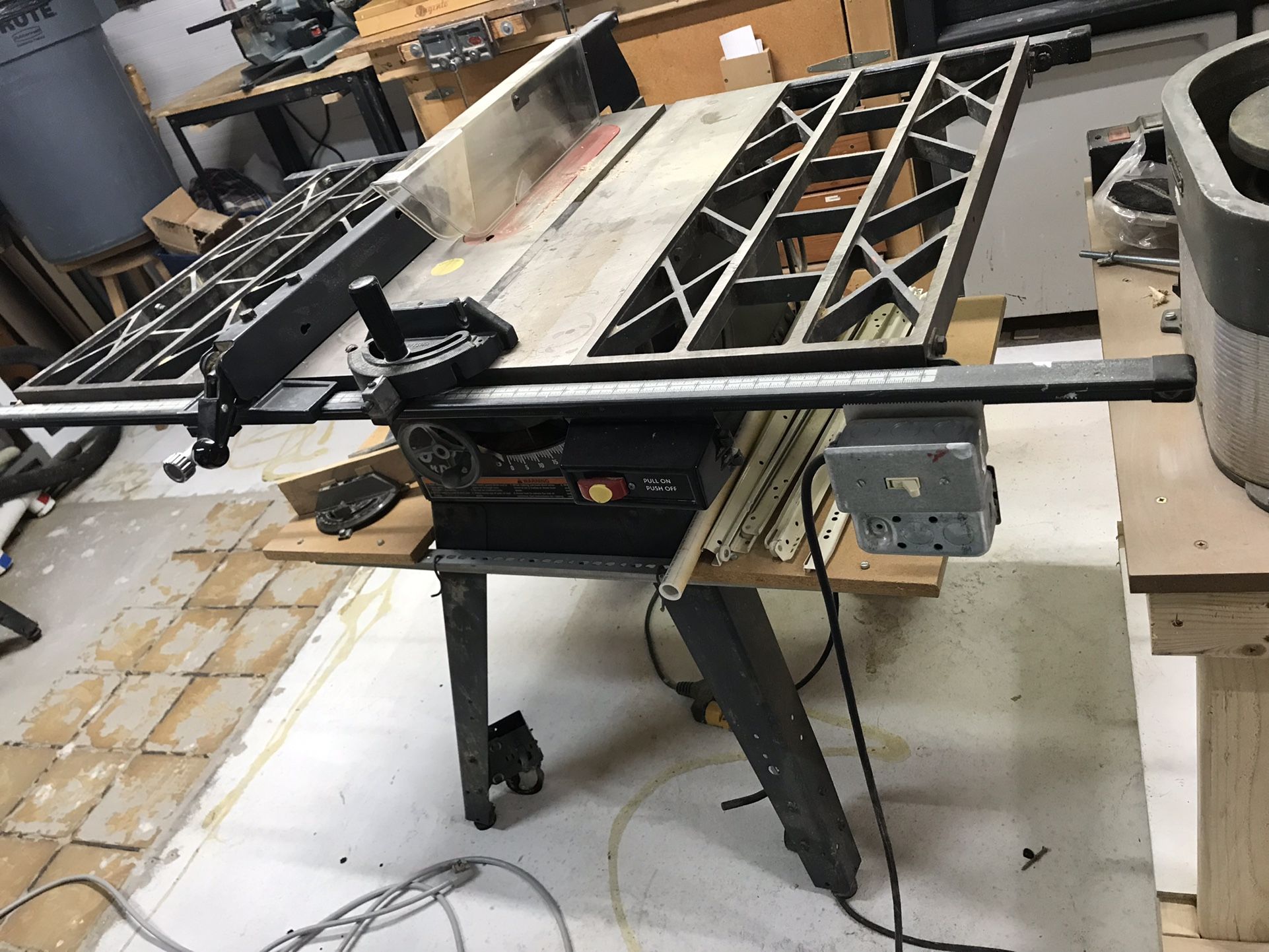 Industrial Cast Steel Table Saw