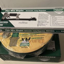 Staple Gun/ Air Hose/ Staples