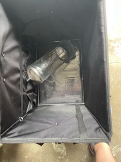 Stylist hair rolling storage
