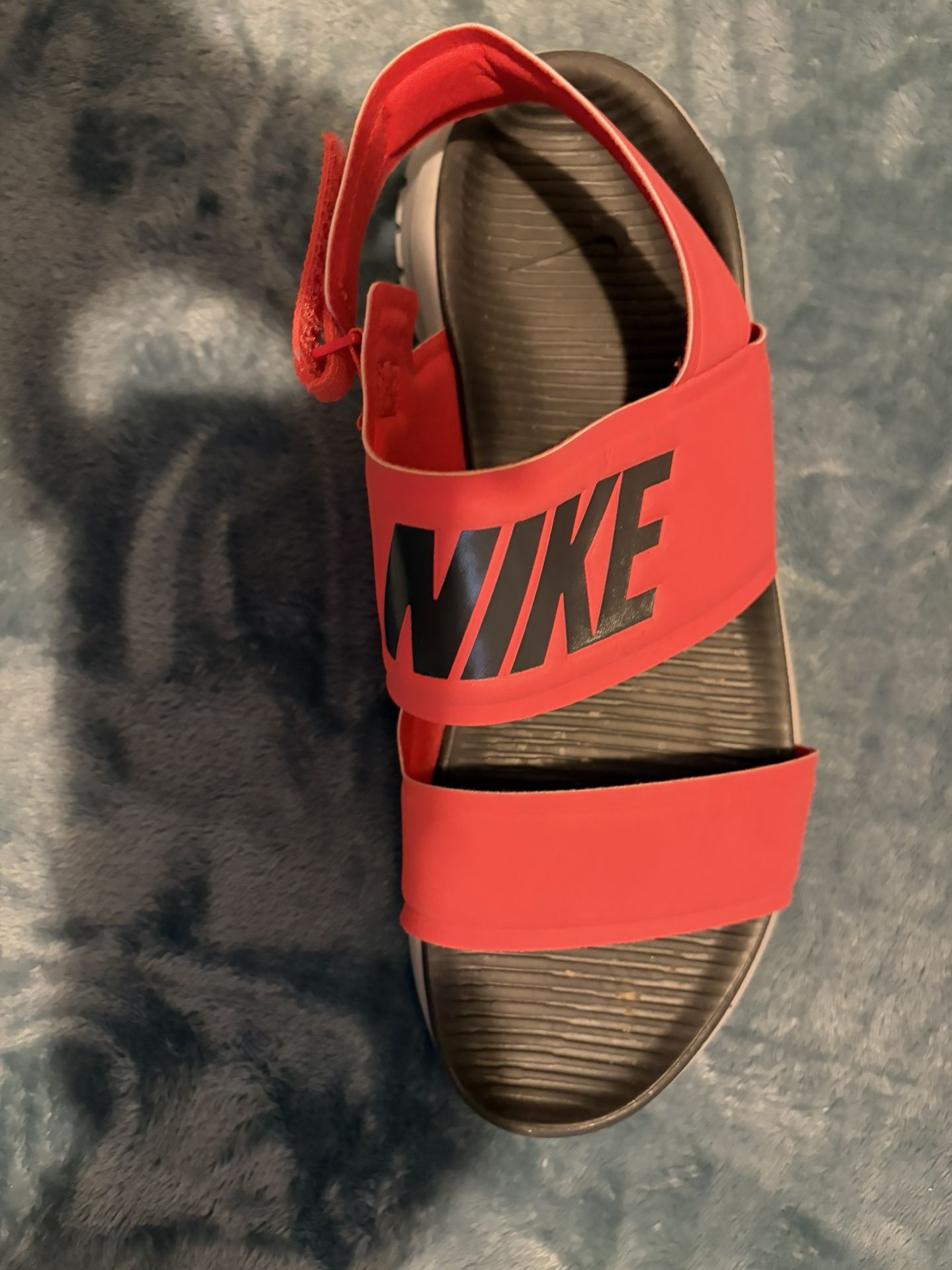 Nike sandal 