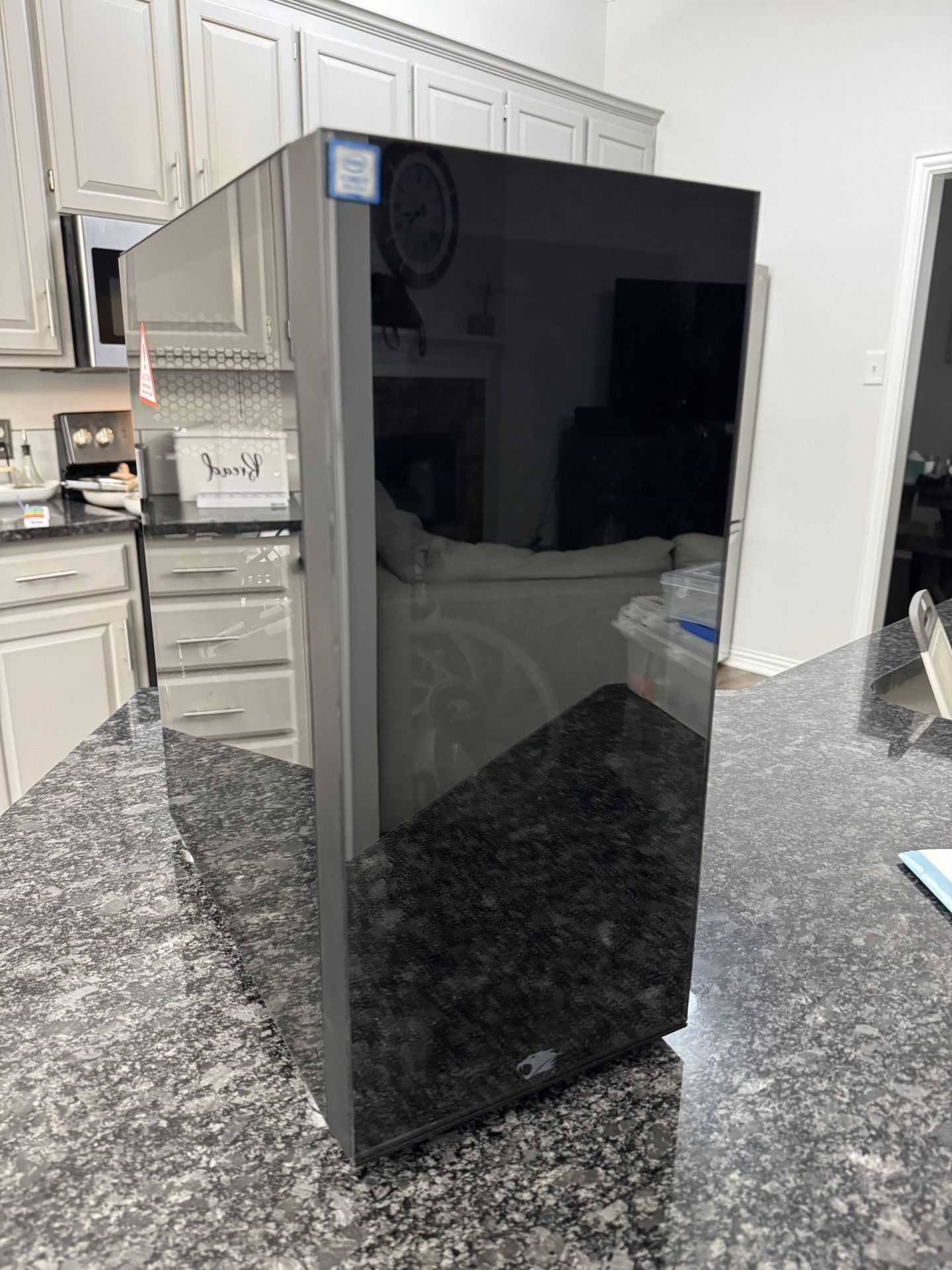Gaming computer tower black tempered glass with 6 fans like new 