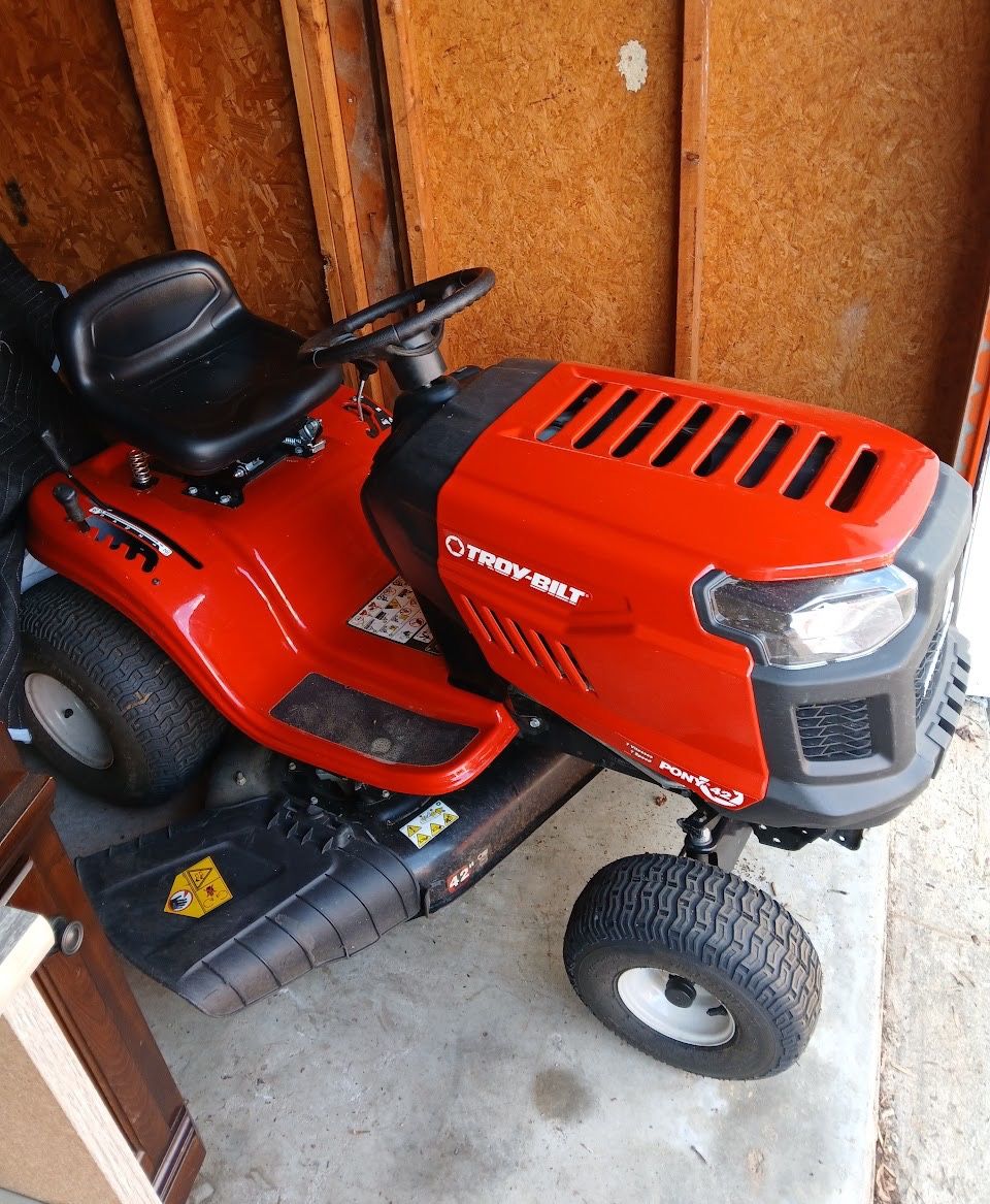Riding Lawnmower