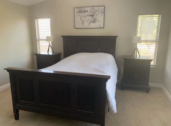 Queen bed and two night stands