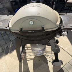 Weber Grill Q300 Barbecue 