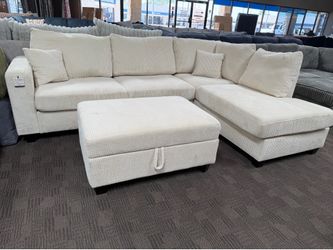 Cream sectional w/ storage ottoman