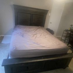 Bedroom Set Brown/gray
