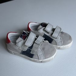 NEW Boy’s Suede Leather Shoes Size 5