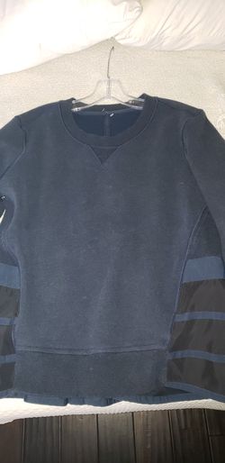 Lululemon sweatshirt