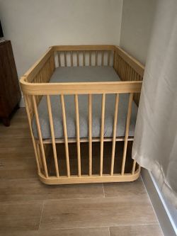 Nesting - The Wave Crib - Convertible Crib - Natural Wood Color