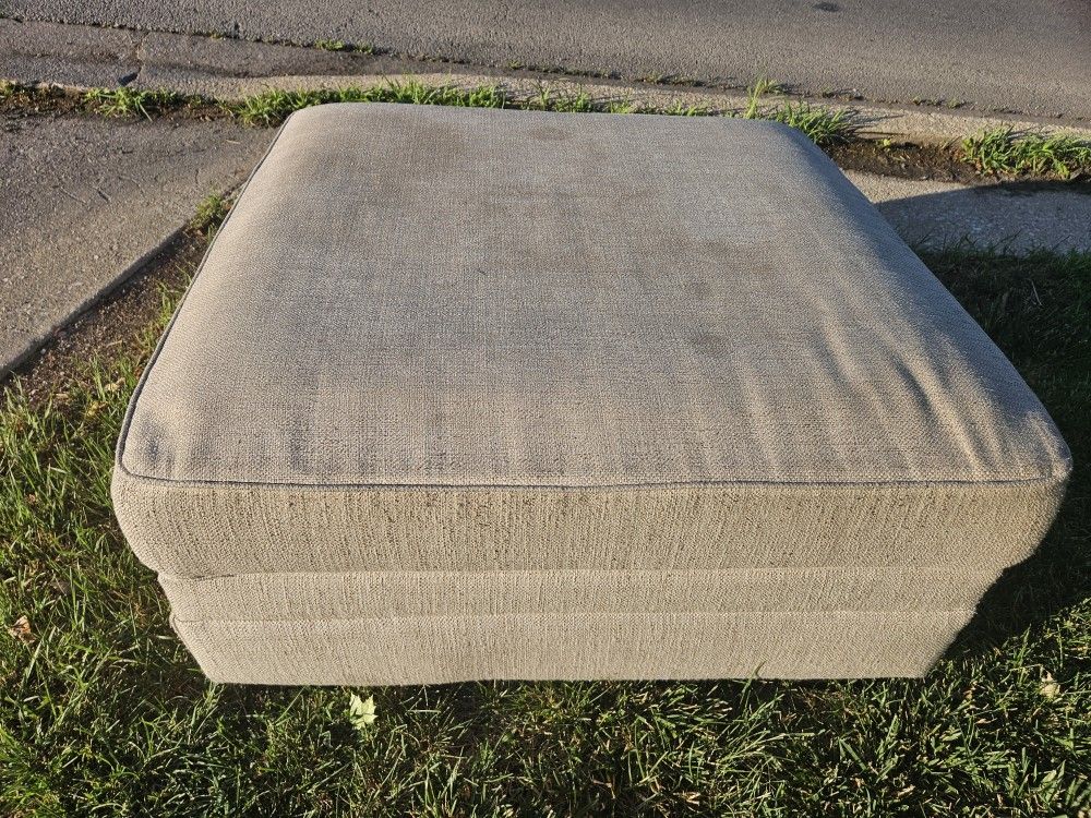 FREE Ottoman