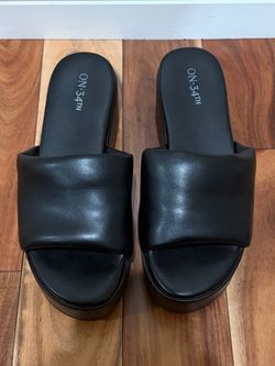 Platform sandals