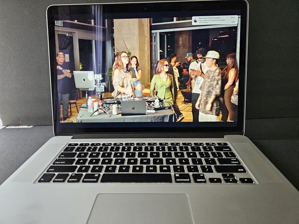 Macbook Pro 15-inch Laptop Office Installed SSD 250 RAM 8-16GB