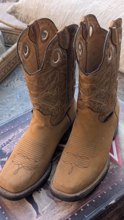 Red diamond boots