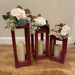 A set of 3 lanterns in different heights with flameless candle