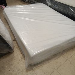 🤑🤑🤑 $249 California King Memory Foam Mattress Available $249 🤑🤑🤑