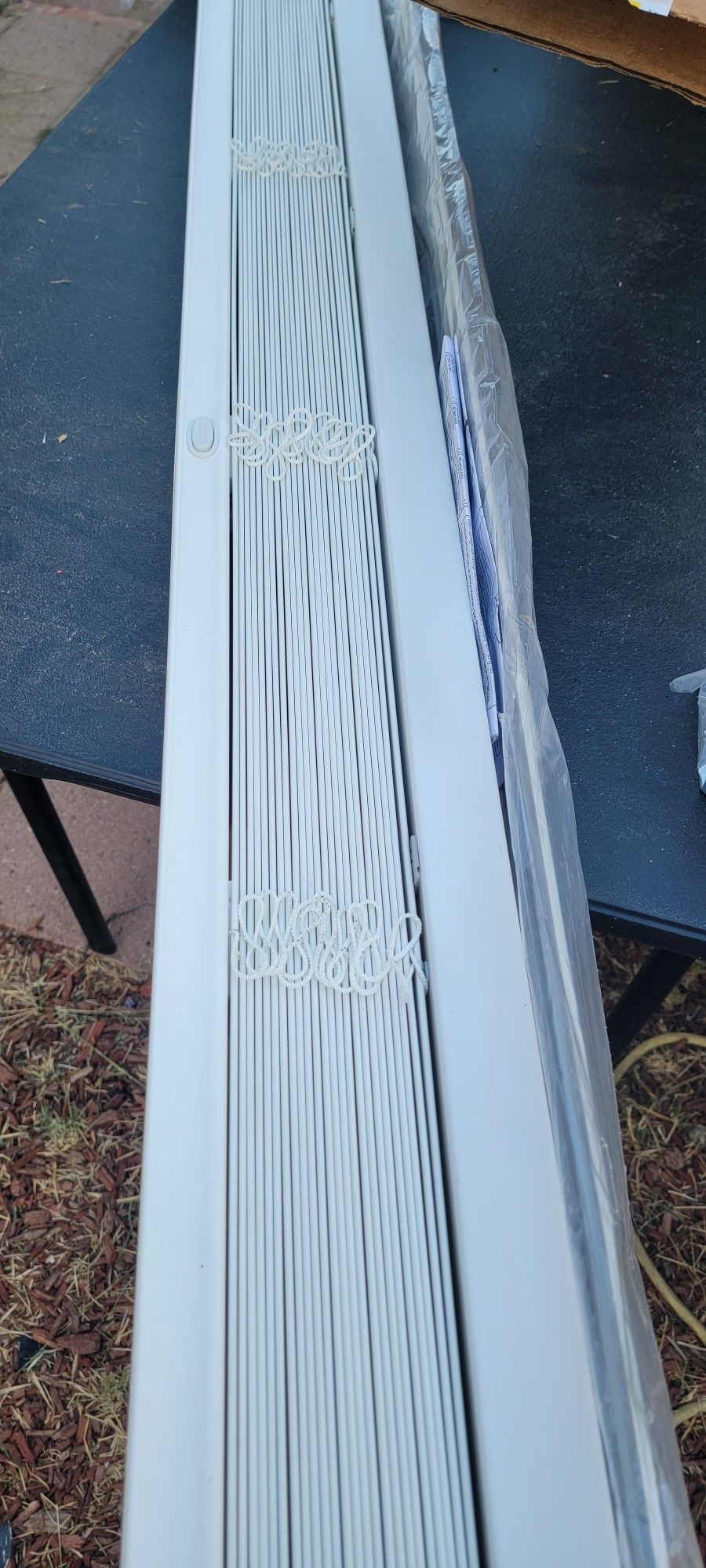 58.5W X 44in L LEVOLOR REPLACEMENT WOOD BLIND
