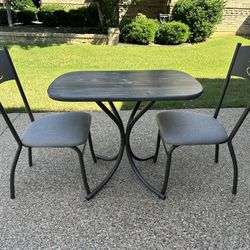 Bistro Set 2 Chairs 1 Table
