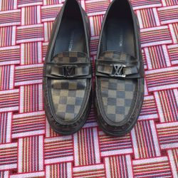 "Louis Vuitton Damier Ebene Loafers