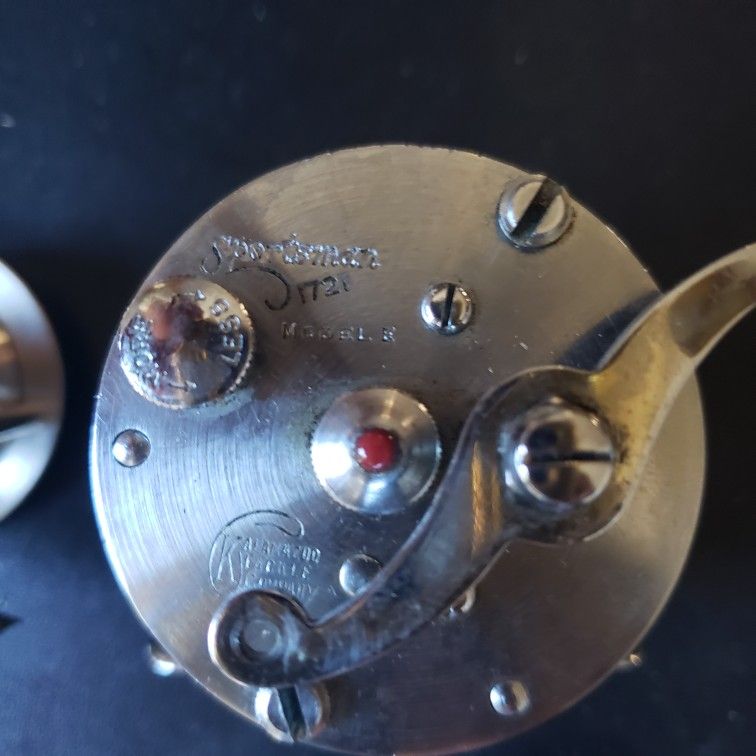2 EACH VINTAGE BAITCASTER FISHING REELS