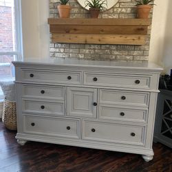 Solid Wood Dresser 