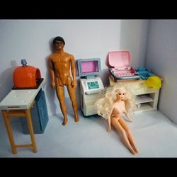 Barbie Medical & Vintage Ken And Vintage Doll