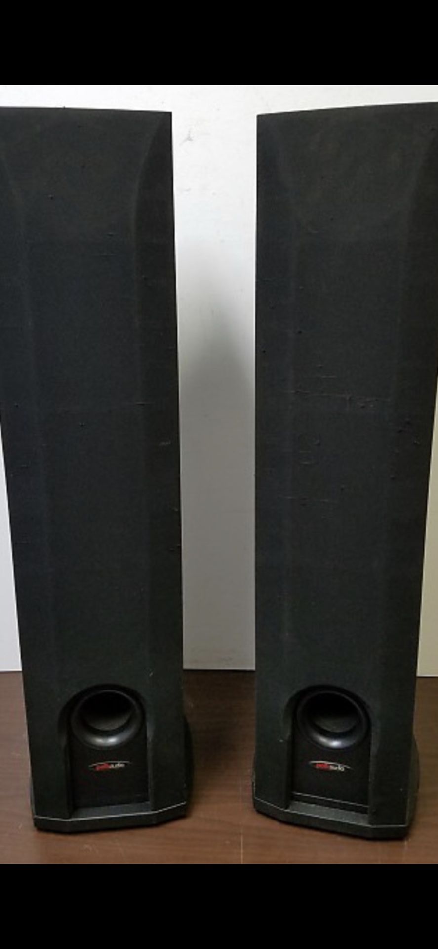 Polk Audio Tower Speakers Model R30 - Very Good Condition !