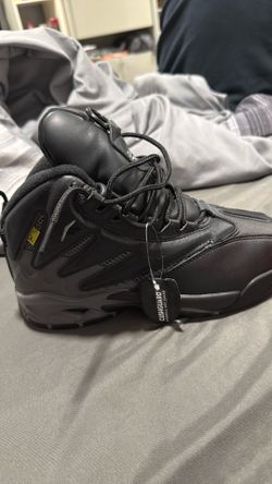 Rebook work shoes - toe metal proctecion