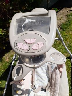Baby swing (ingenuity)