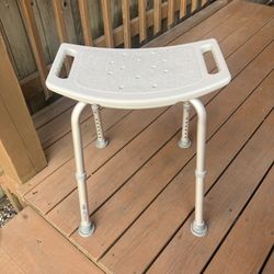 Deluxe Aluminum Shower Bench - Excellent Condition