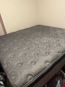 Grey Patterned Queen Mattress